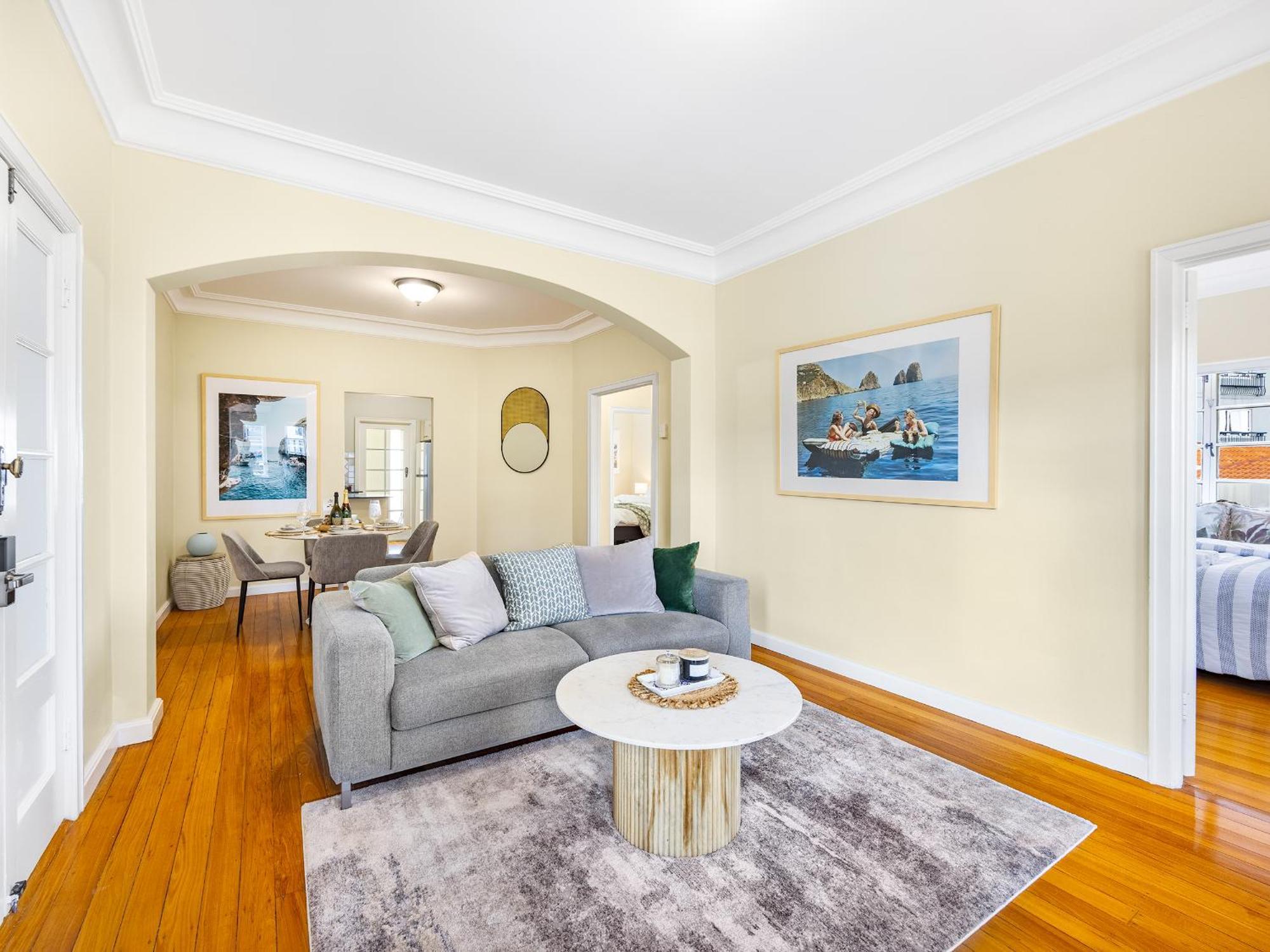 Riverside Heritage Chateau/convenient/free Carpark