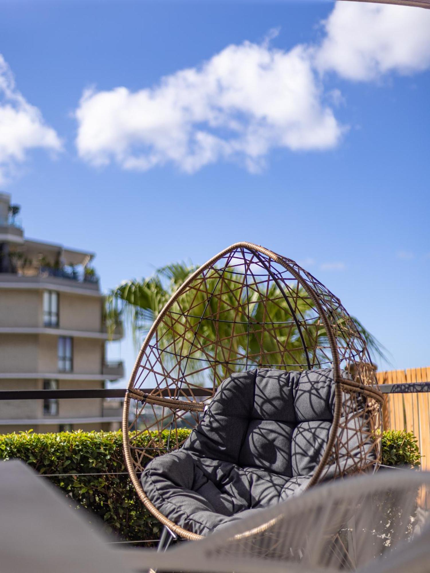 Riverside Heritage Chateau/convenient/free Carpark Brisbane