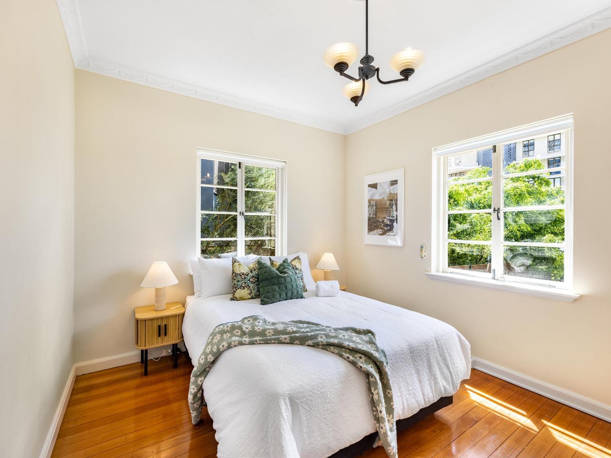 Apartment Riverside Heritage Chateau/convenient/free Carpark