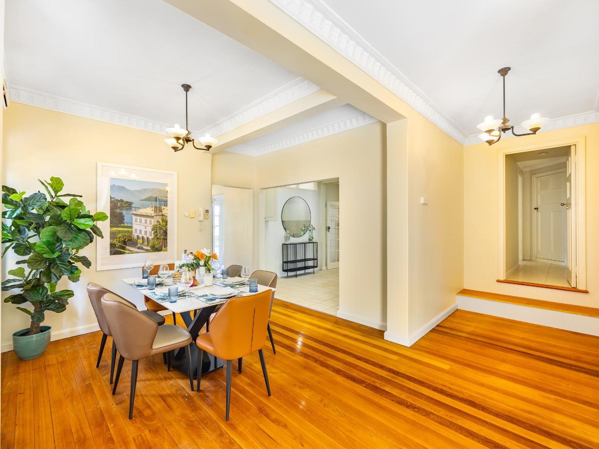 Riverside Heritage Chateau/convenient/free Carpark Apartment