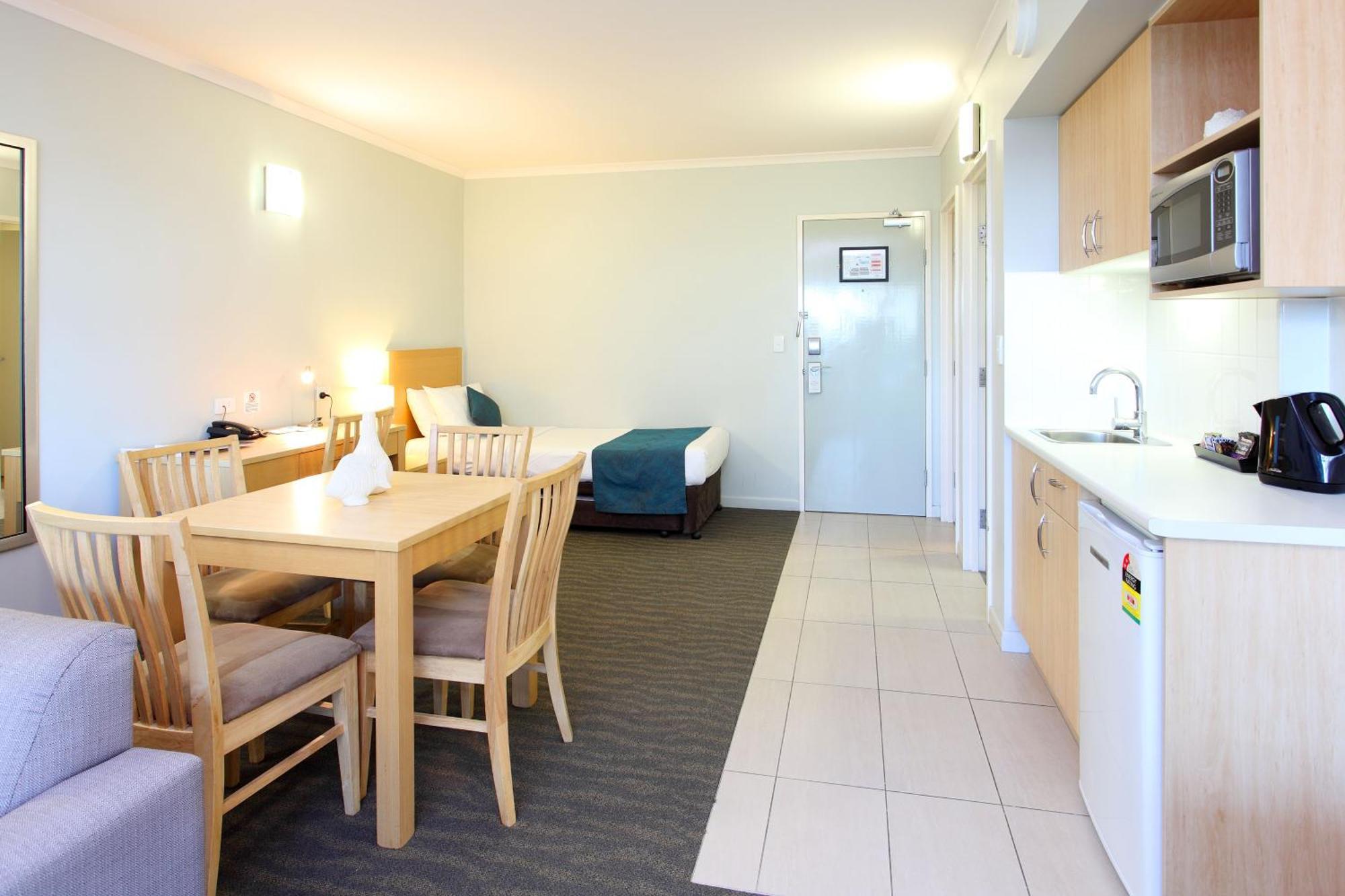 Manly Marina Cove Motel