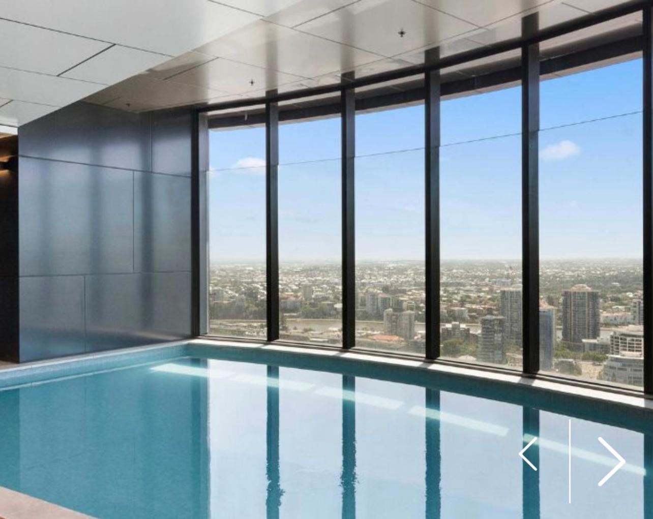 Luxury - Skytower L26