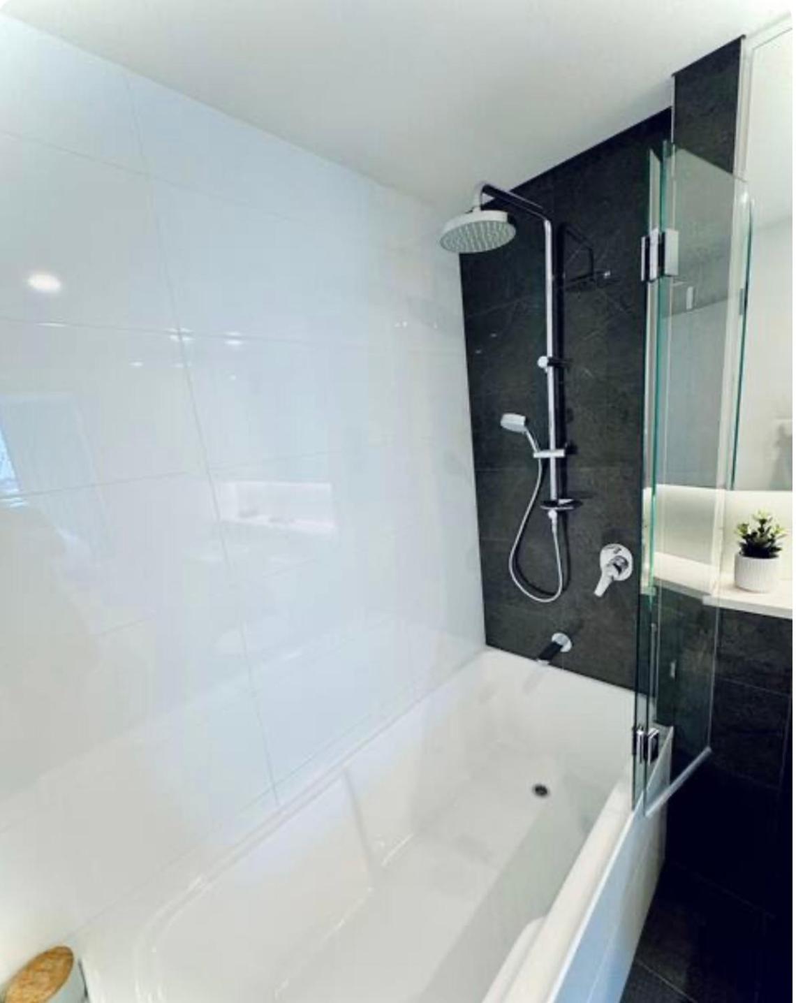 Luxury - Skytower L26 *