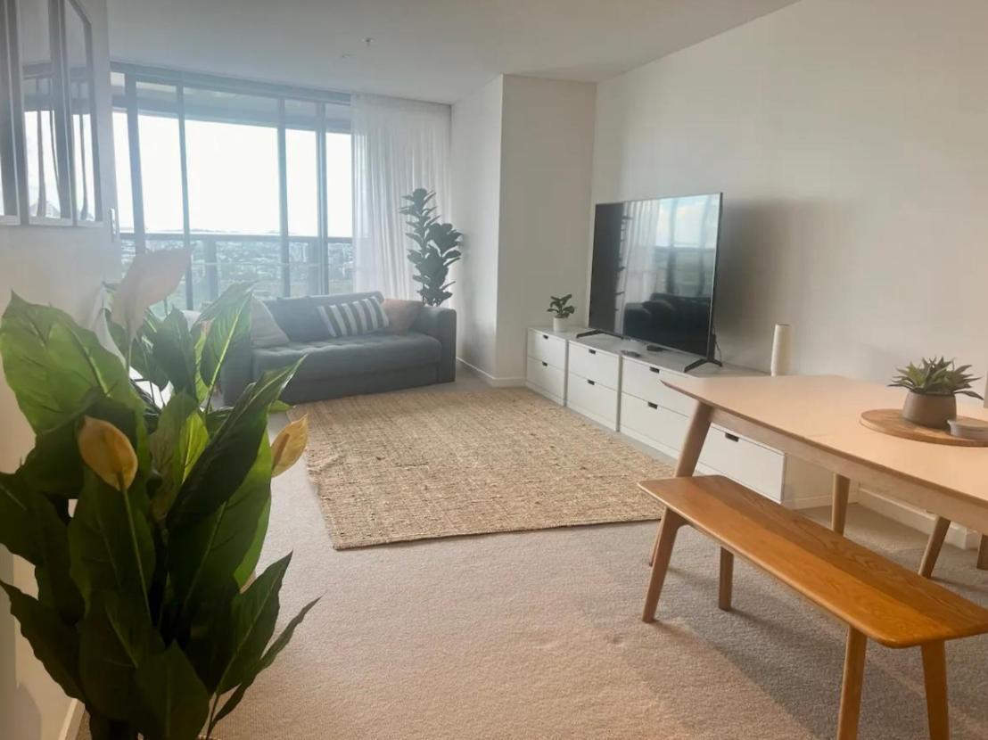 Luxury - Skytower L26 Apartment