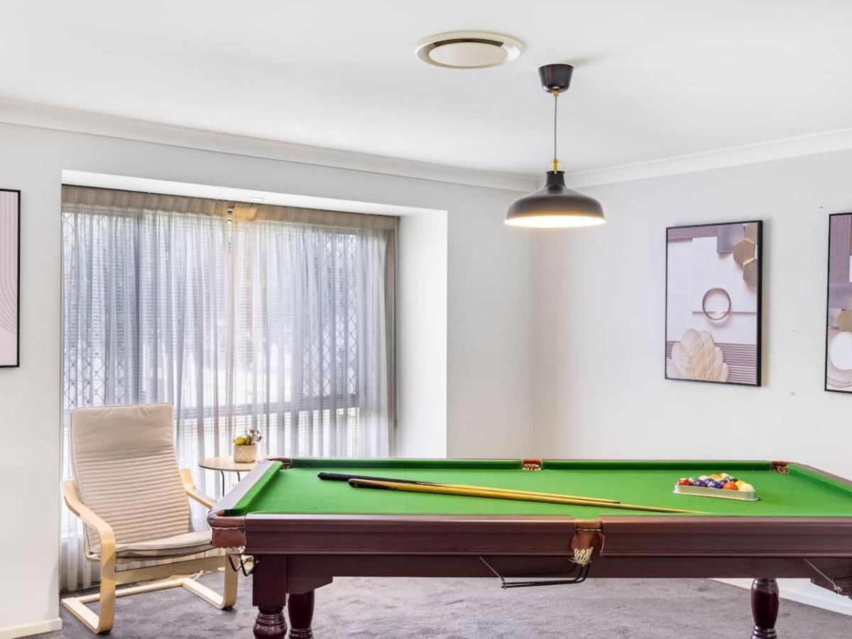 Carindale Family Home/close To Westfield & Highway Holiday home *