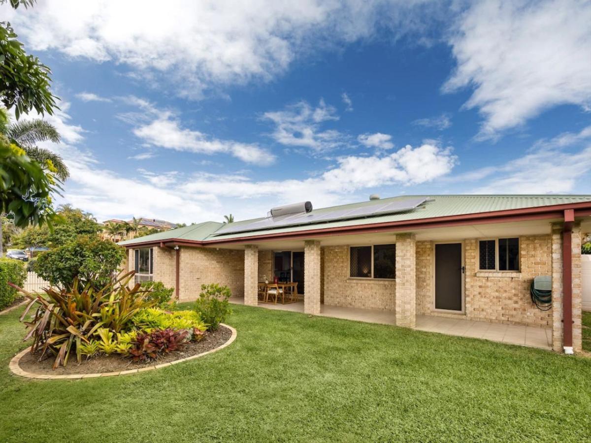 Holiday home Carindale Family Home/close To Westfield & Highway *