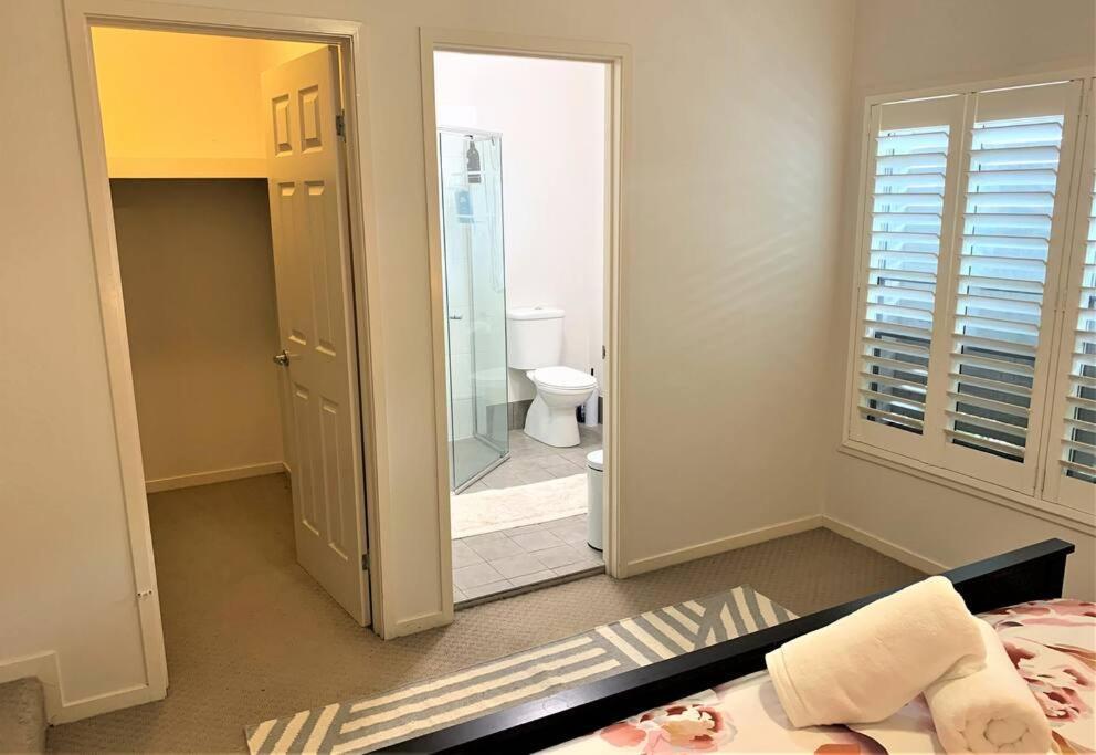 Apartment Large And Stylish Townhouse In Chic Area *