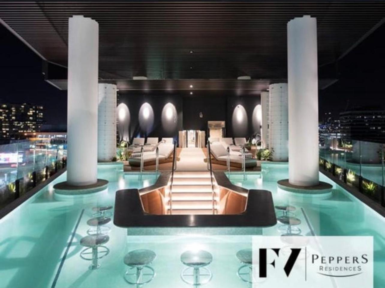 Comfy Modern - Fortitude Valley Apartment