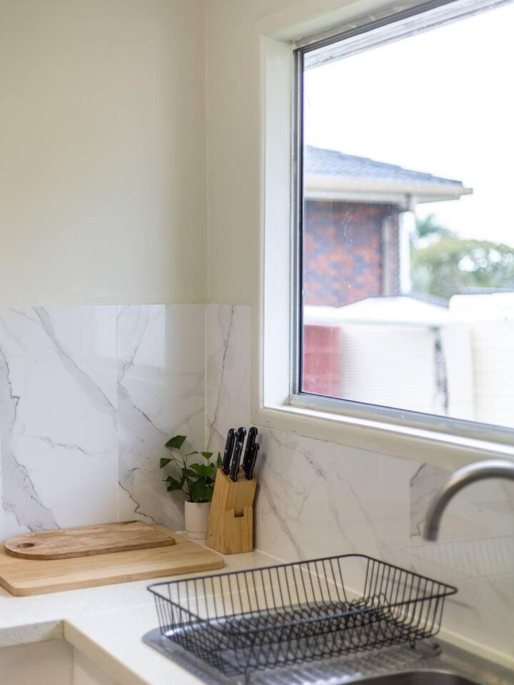 5 Mins To Mall Convenient 4br At Sunnybank *