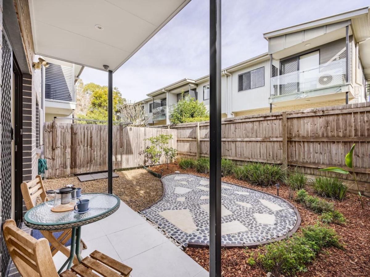 3bd Townhouse Close To Shops, Transport With Carpark Brisbane