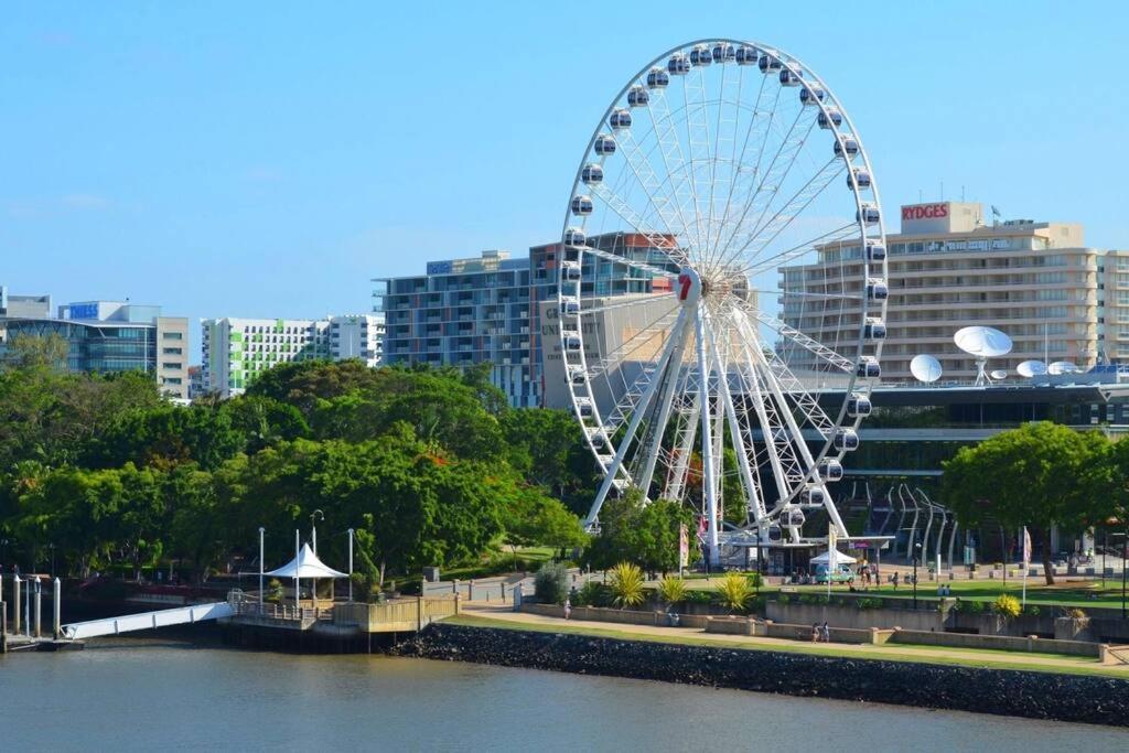 Apartment Springhill Close To Cbd 2b1b And Parking M3