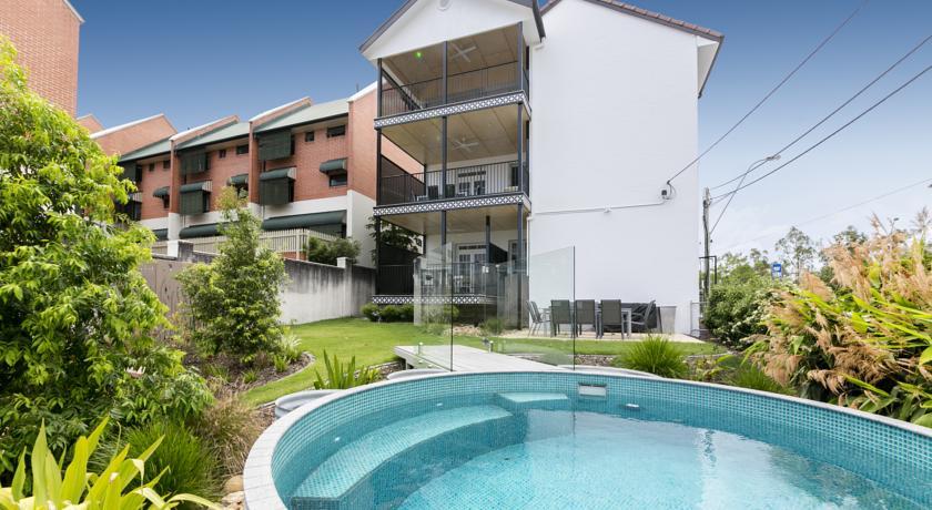 Apartment Carrington Manor - 5br