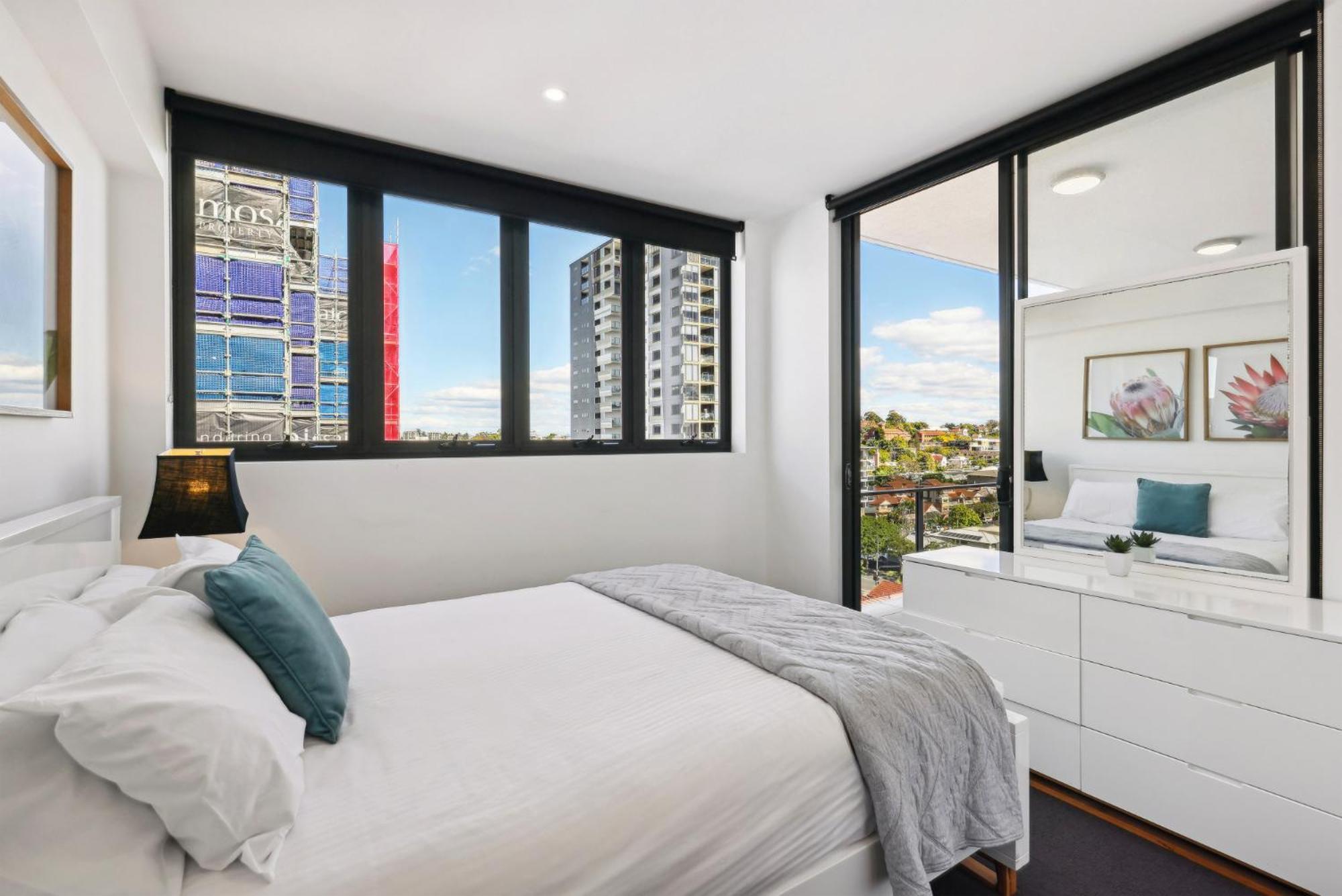Convenient 2-bed *