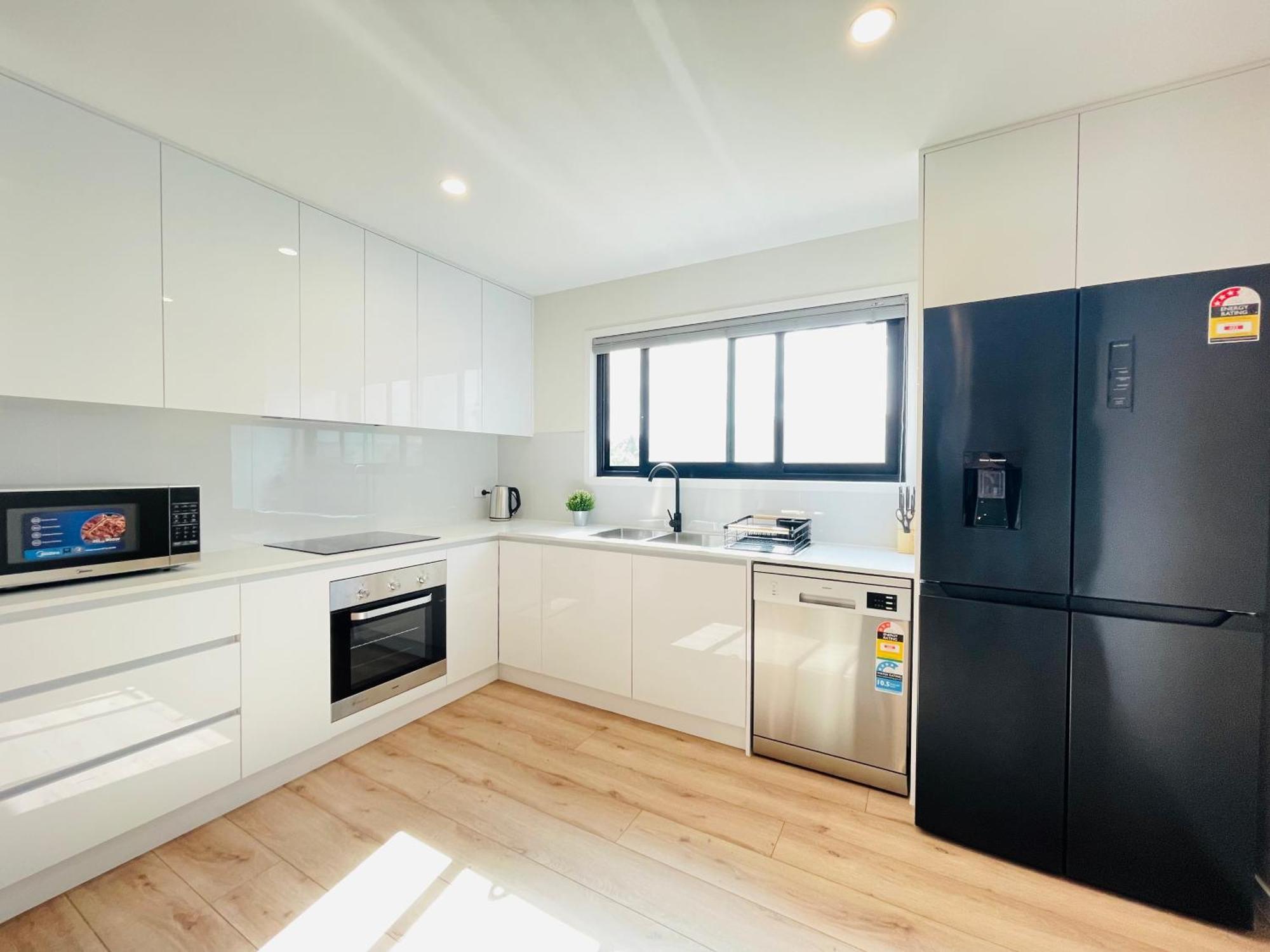 Guest house 262atroughton Brisbane