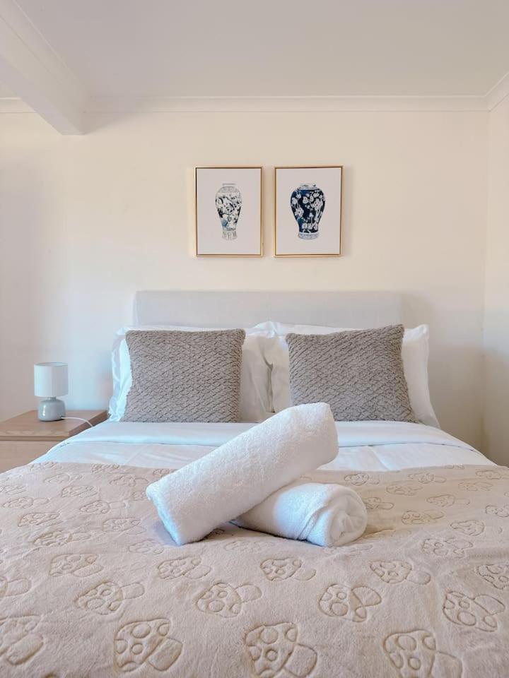 Comfy Unit Near Garden Westfield Street Parking *