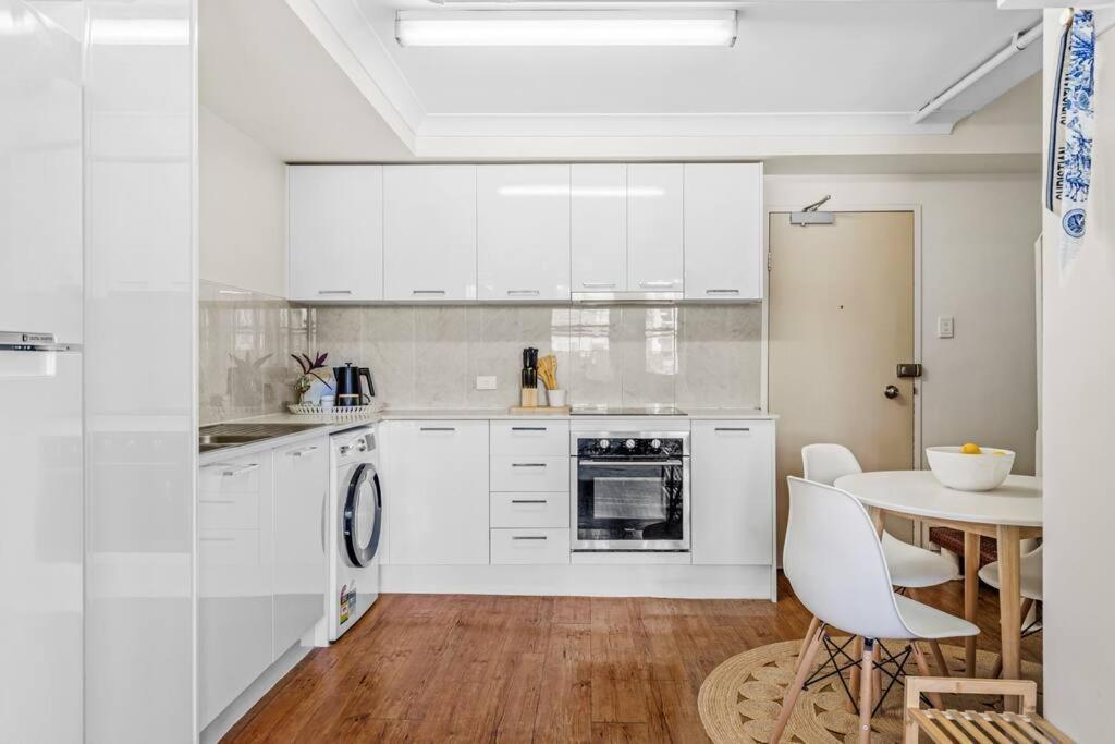 Apartment 2bed 2bath Loft At The New Yorker Brisbane