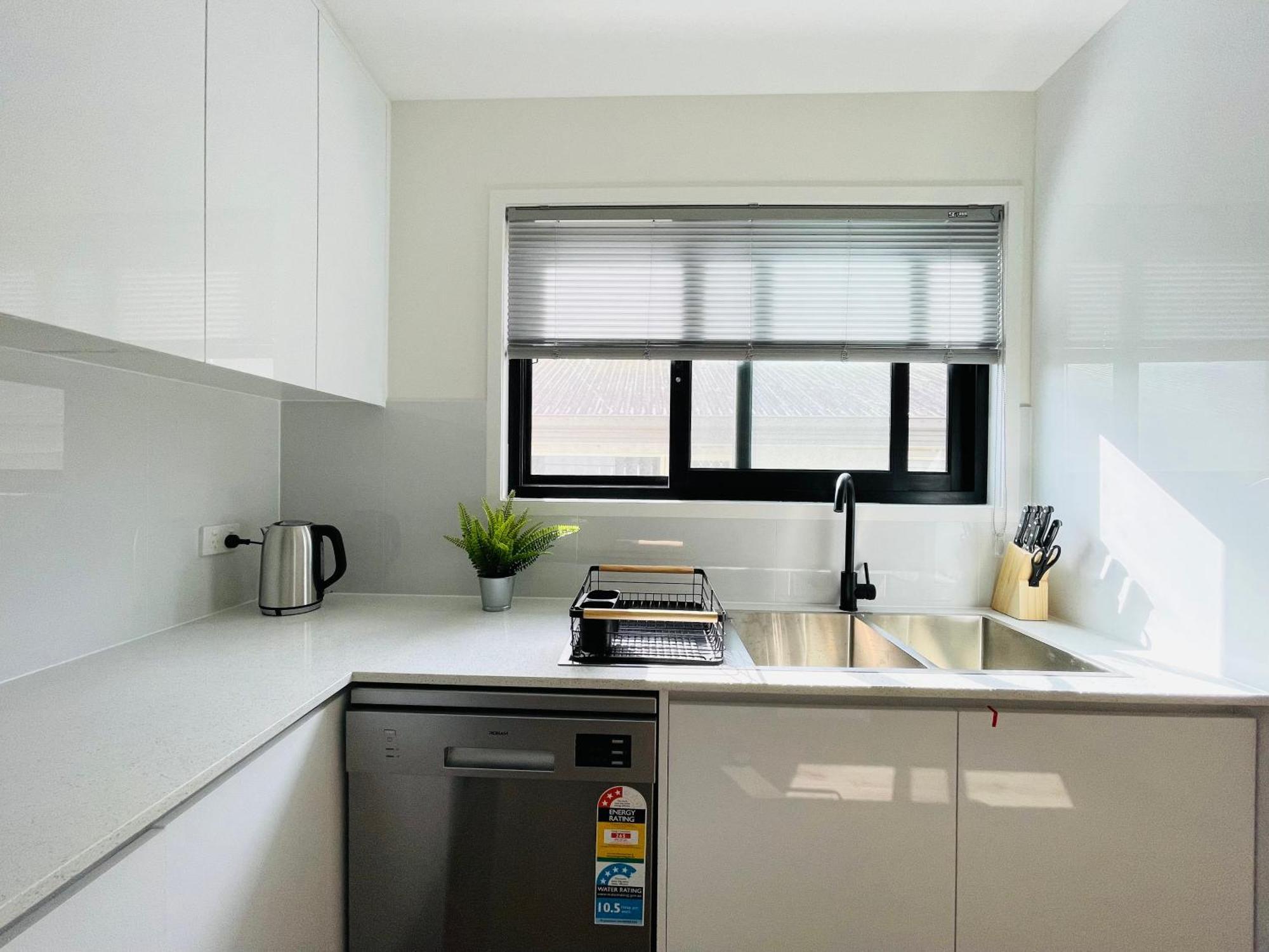 Guest house 262atroughton