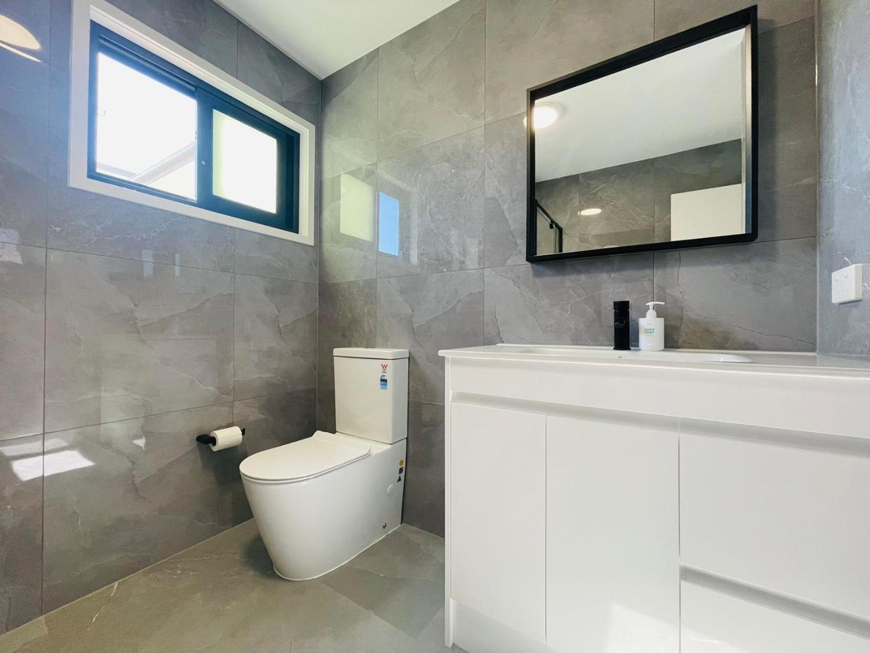 Guest house 262atroughton