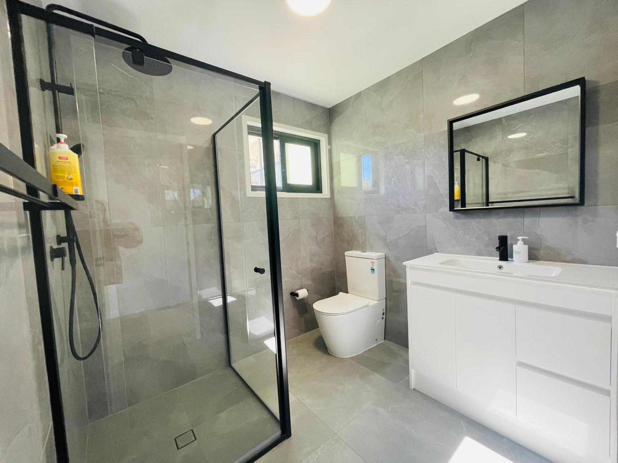 262atroughton 3* Brisbane