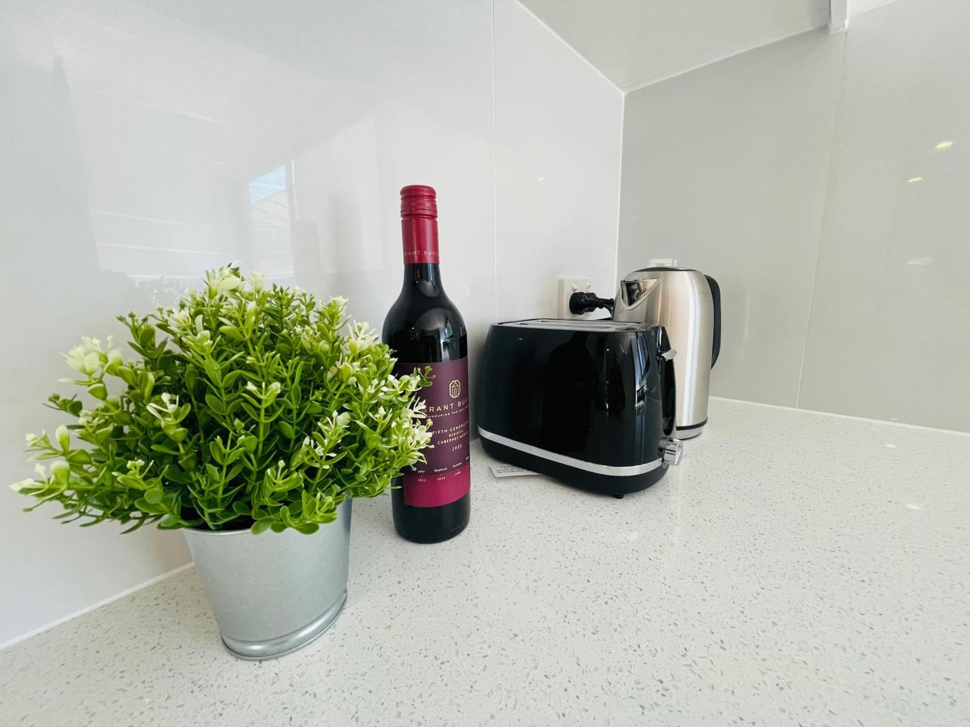 262atroughton 3* Brisbane