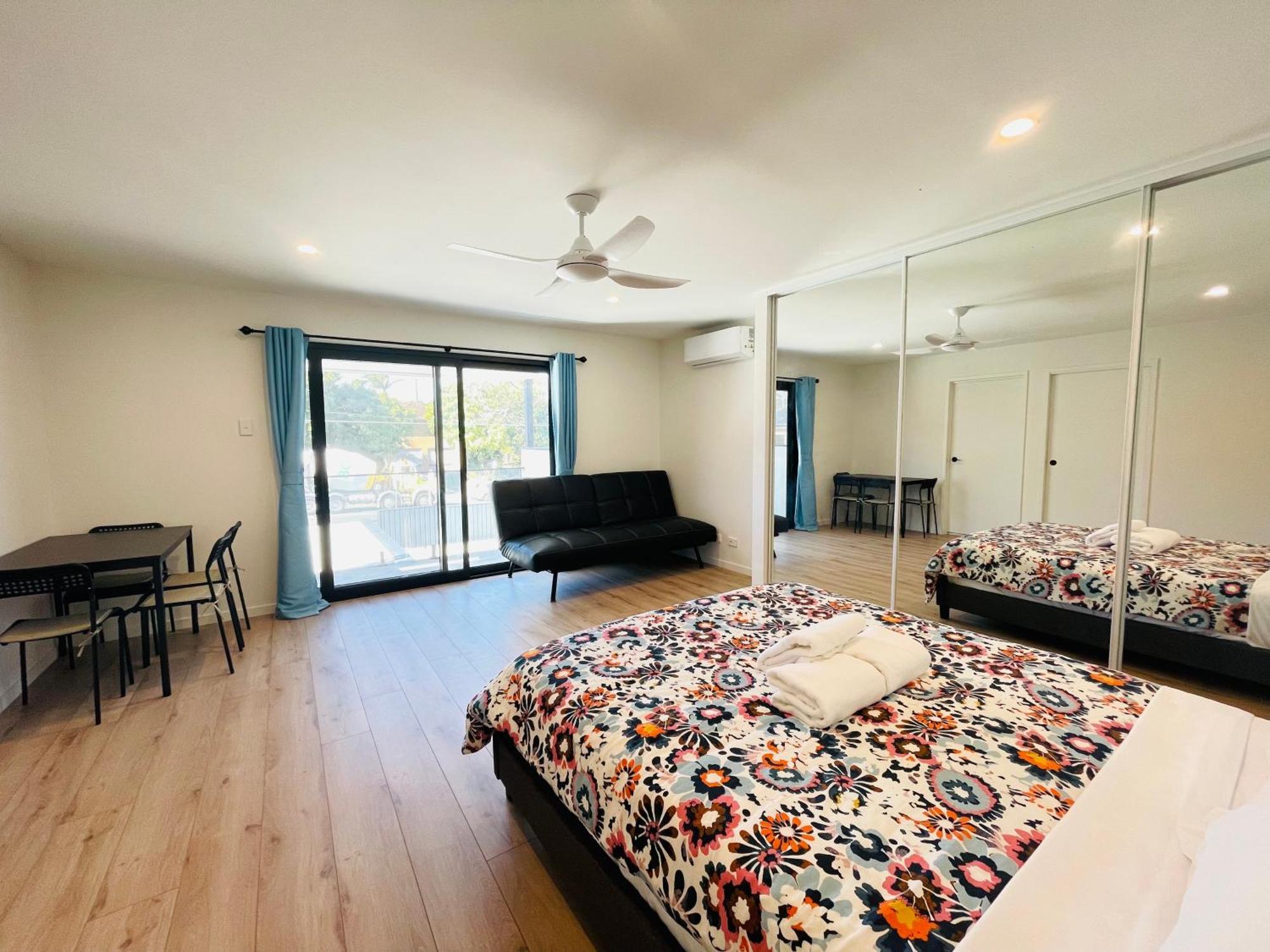 262atroughton Brisbane