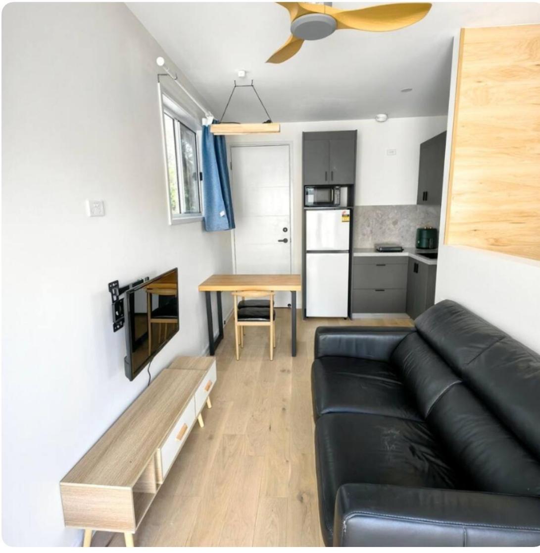 Roger Guest house *