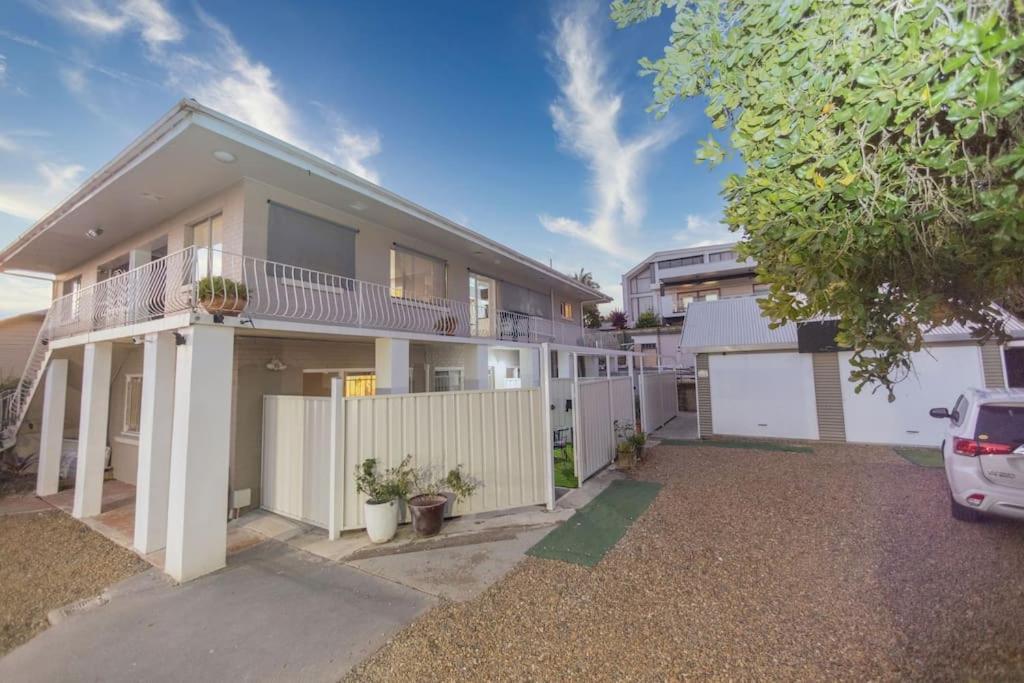 Queen Bedroom In Shared 2m