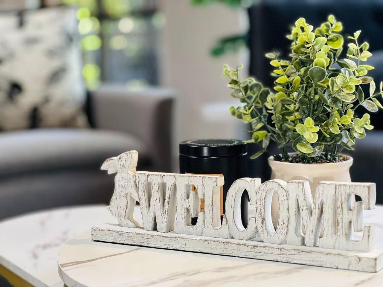 Holiday home Charming In Sunnybank Close To Plaza With Pool