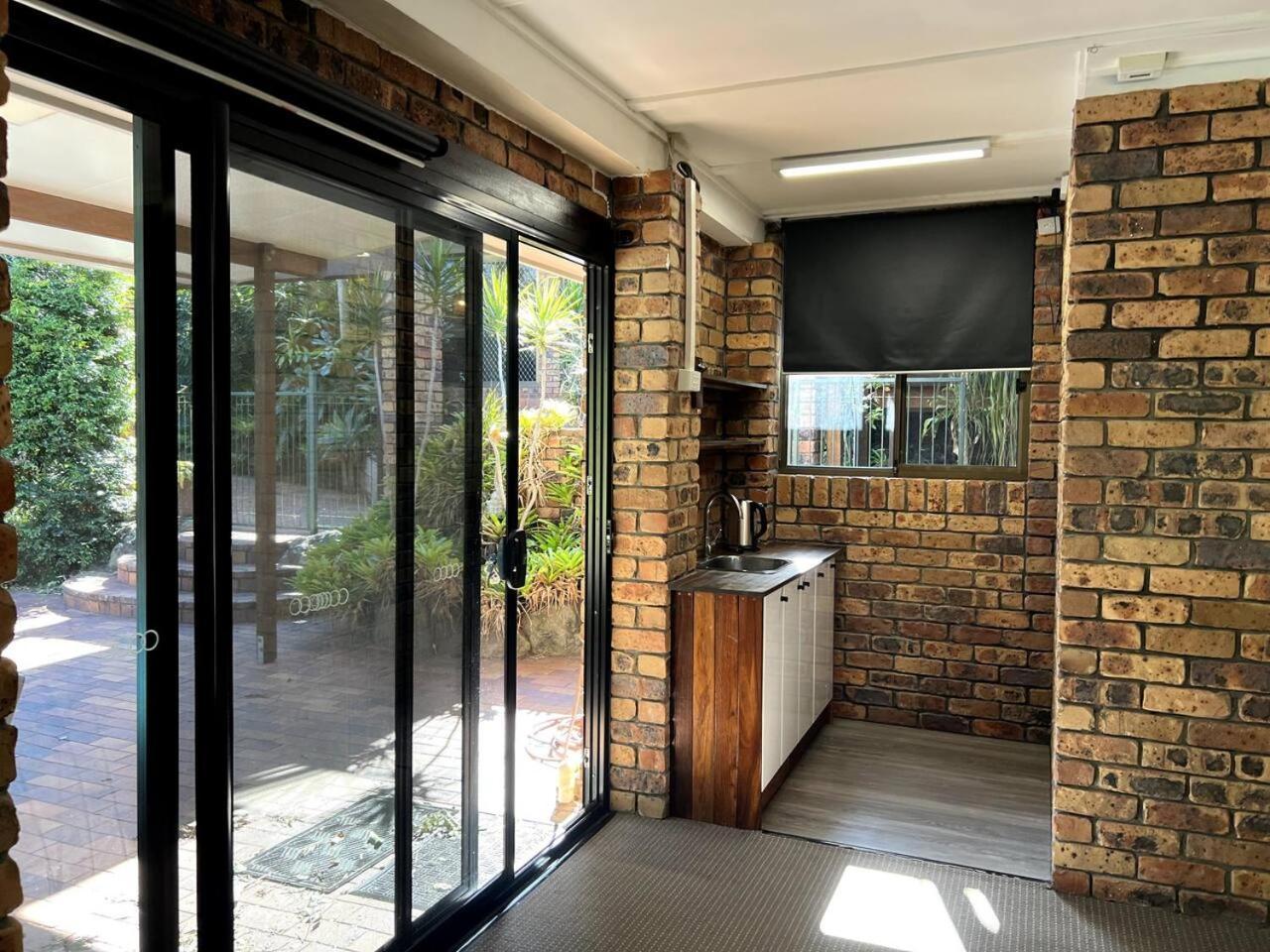 Charming In Sunnybank Close To Plaza With Pool Brisbane