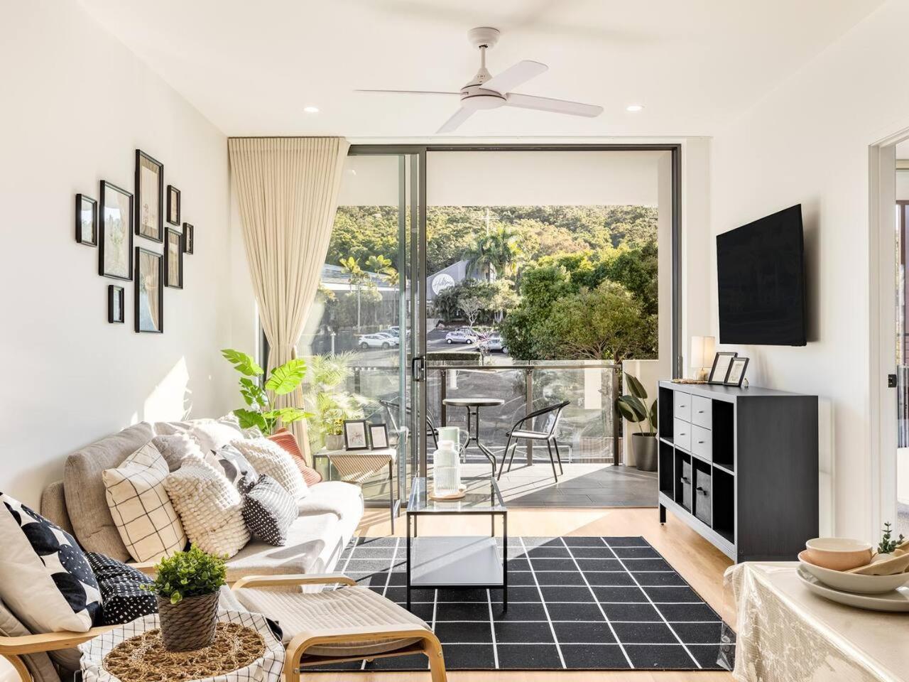 Apartment Stunning Mount View Modern Mtgravatt Cbd