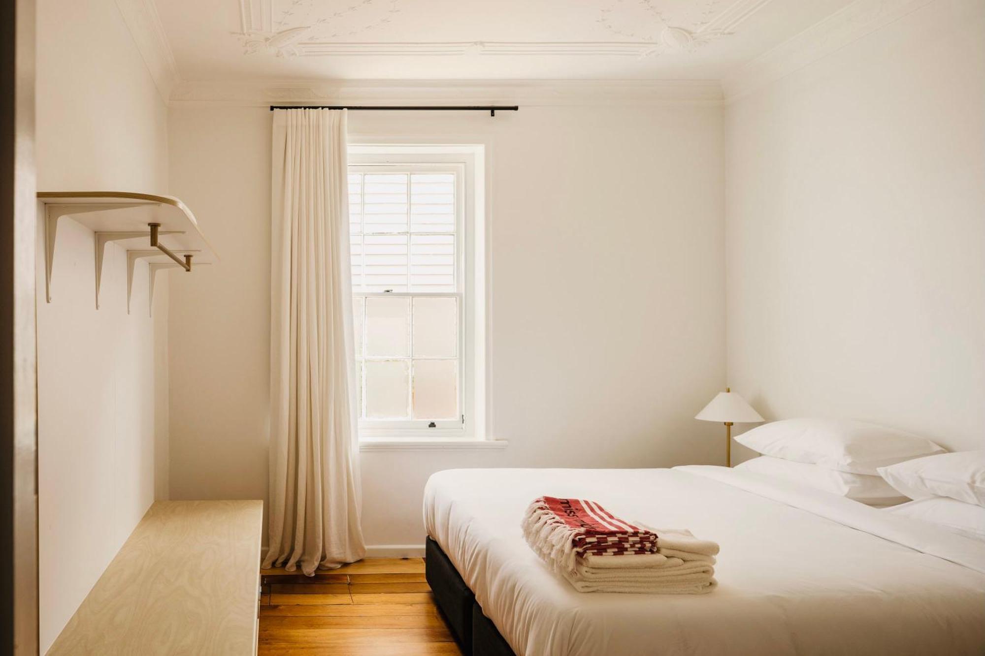 Miss Midgley's - Locker Apartment Brisbane