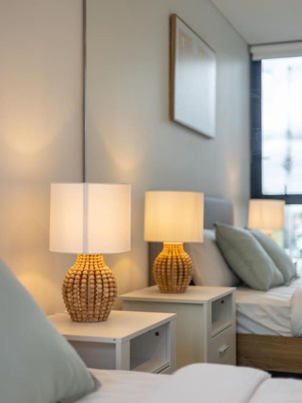 Valley Centre Boutique 1br Pool N Carpark *