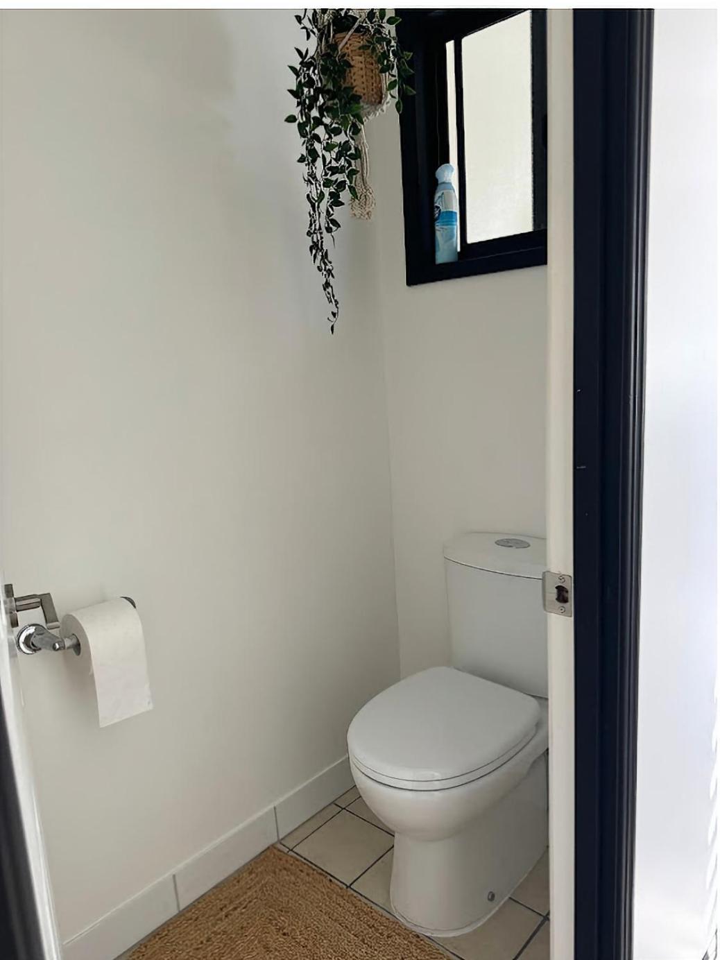 Stylish & Elegant 2br Townhouse In Wilston, Holiday home