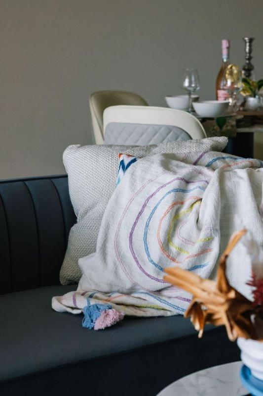 Modern In The Heart Of Norman Park Apartment