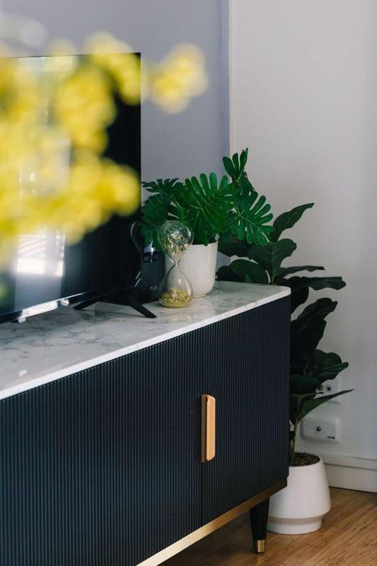 Apartment Modern In The Heart Of Norman Park Brisbane