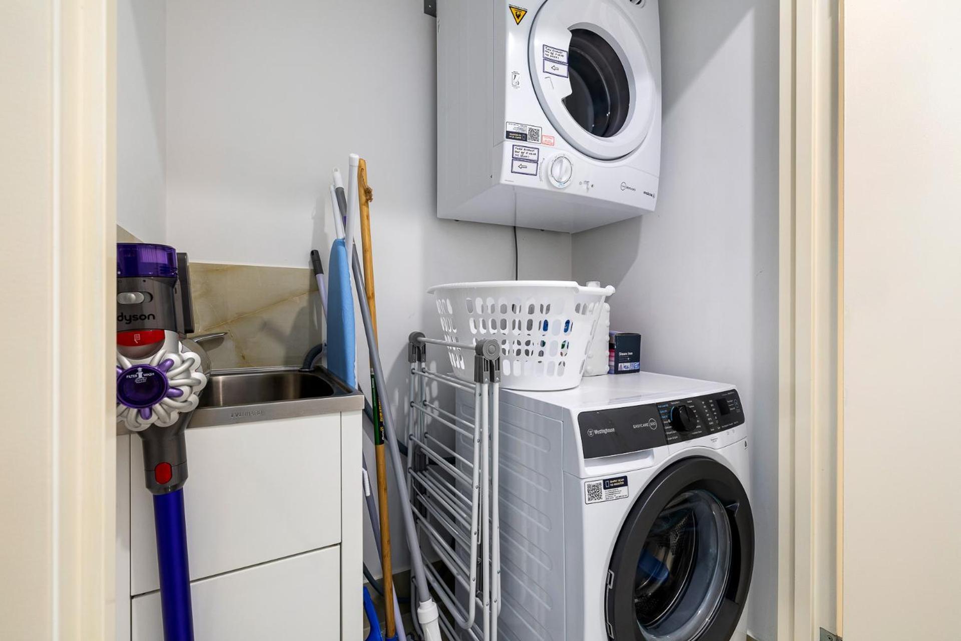 Spacious 2 Bedroom In Woolloongabba Apartment Brisbane