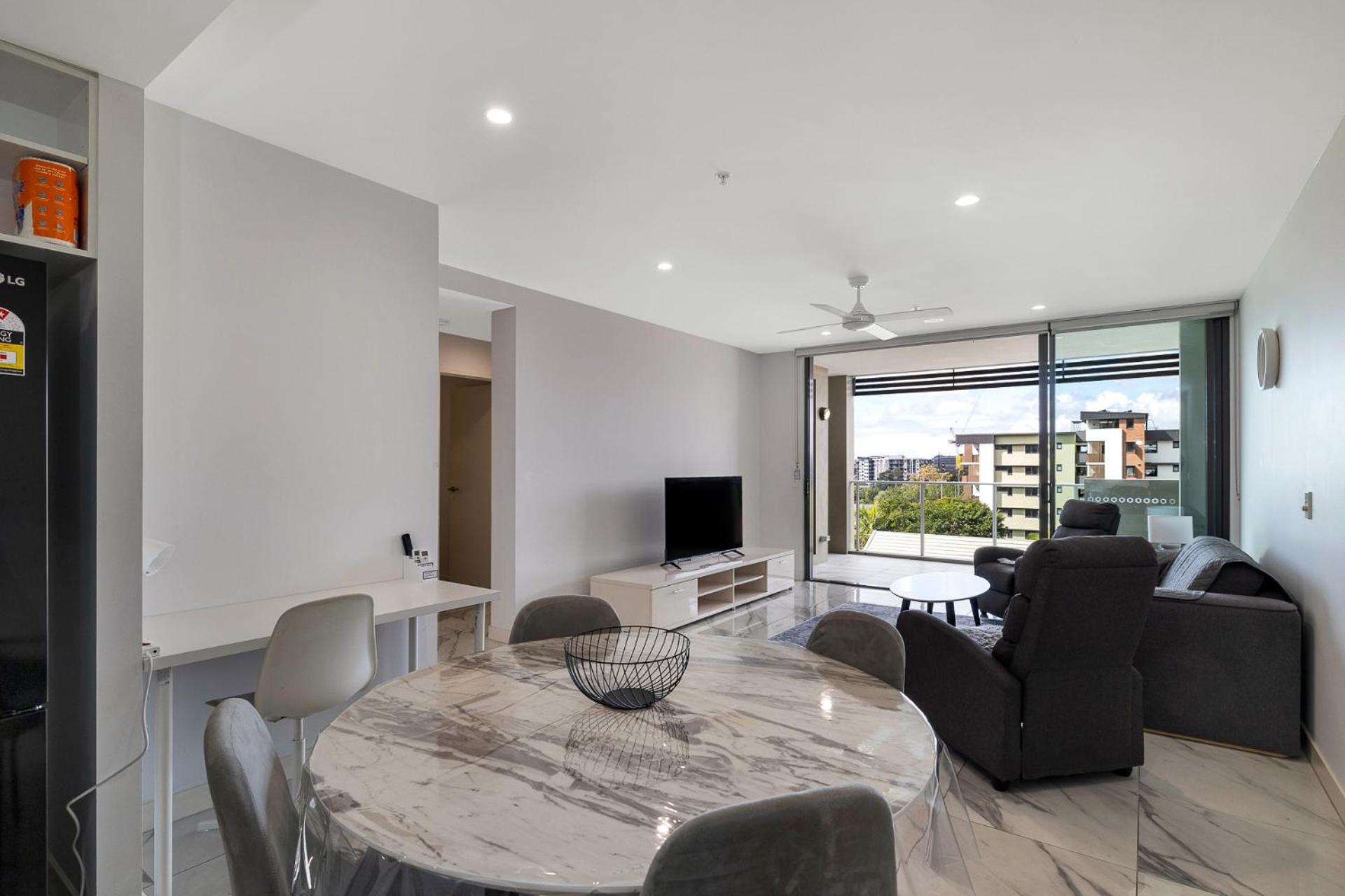 Spacious 2 Bedroom In Woolloongabba * Brisbane