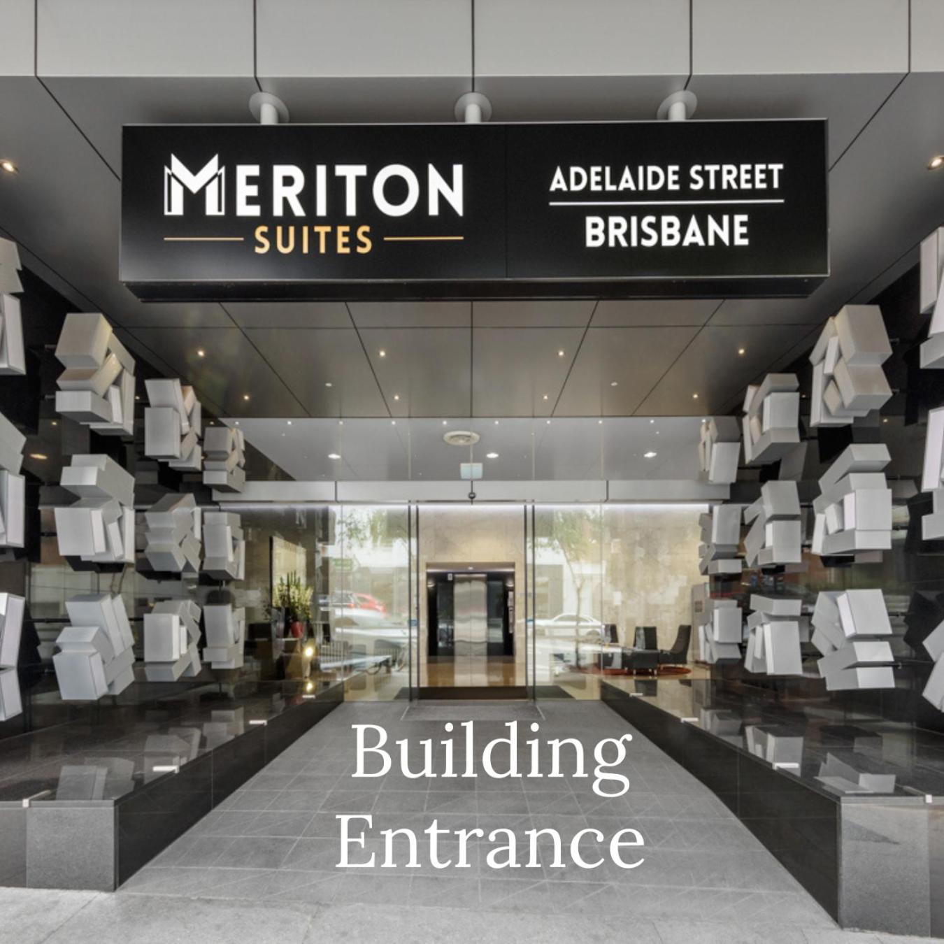 River & City Views 2 Bed 2 Bath Skyline Apartment Brisbane