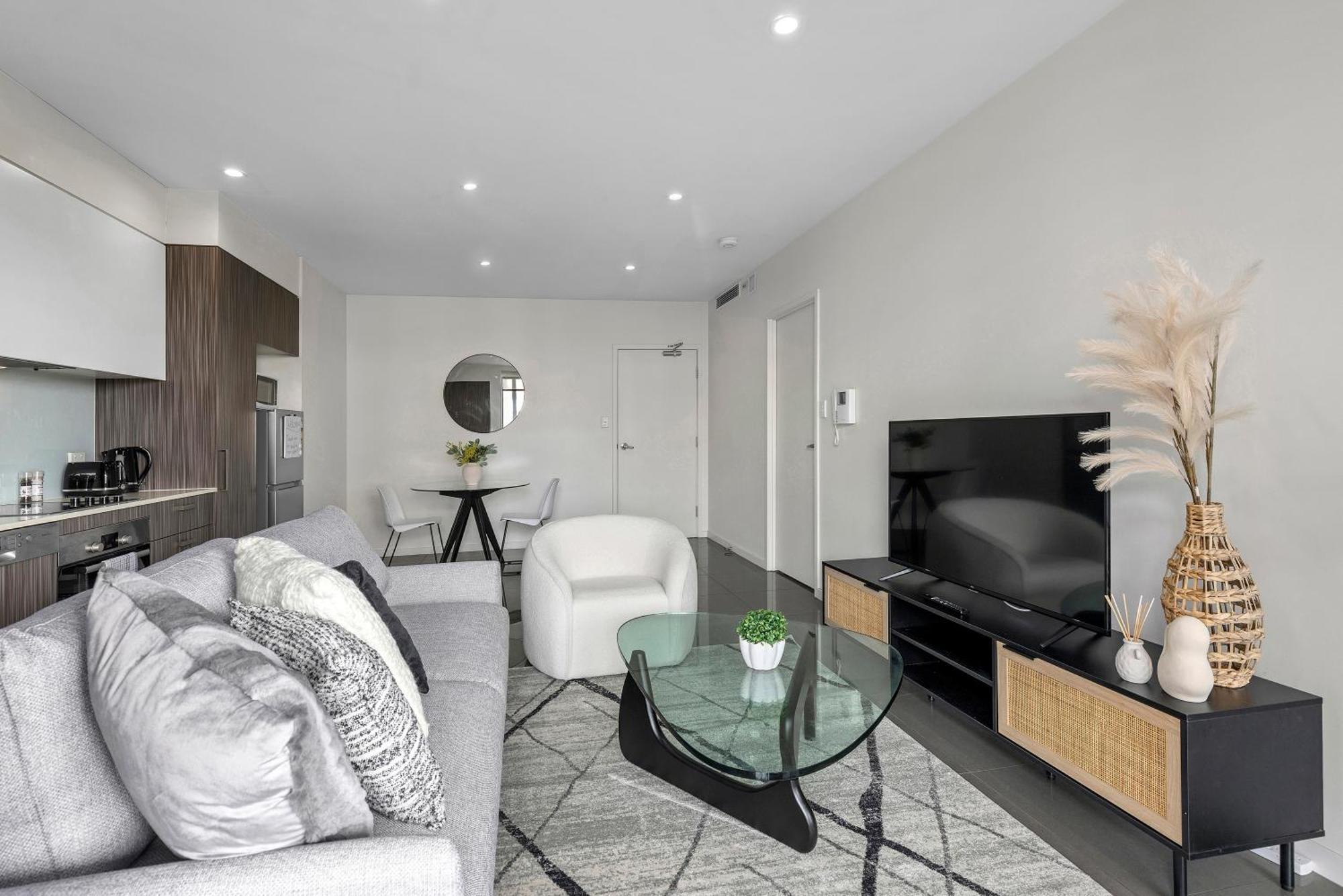 Cirque Boutique - Hosted By Coastal Letting Co. Brisbane