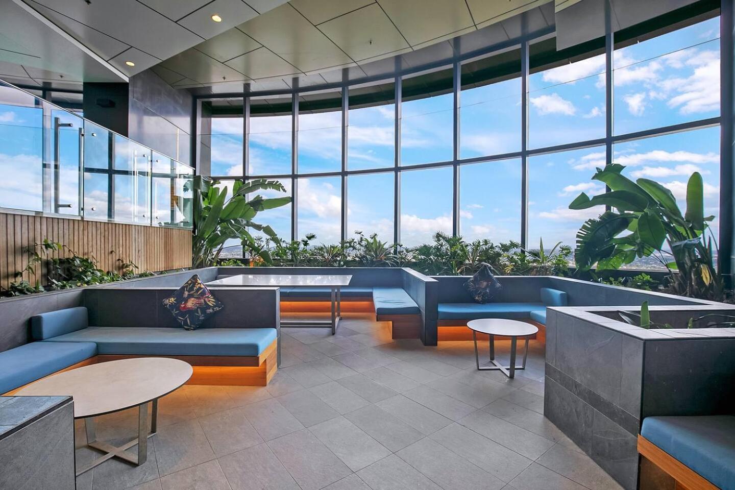 Margaret In The Sky - An Exceptional Urban Retreat Apartment *