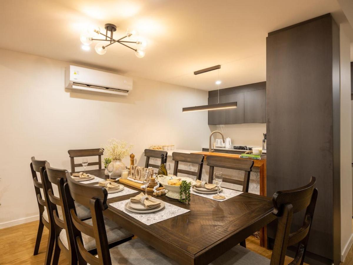 Luxury 4br Cozy Pool, Gym, Sauna, Wparking At Cbd * Brisbane