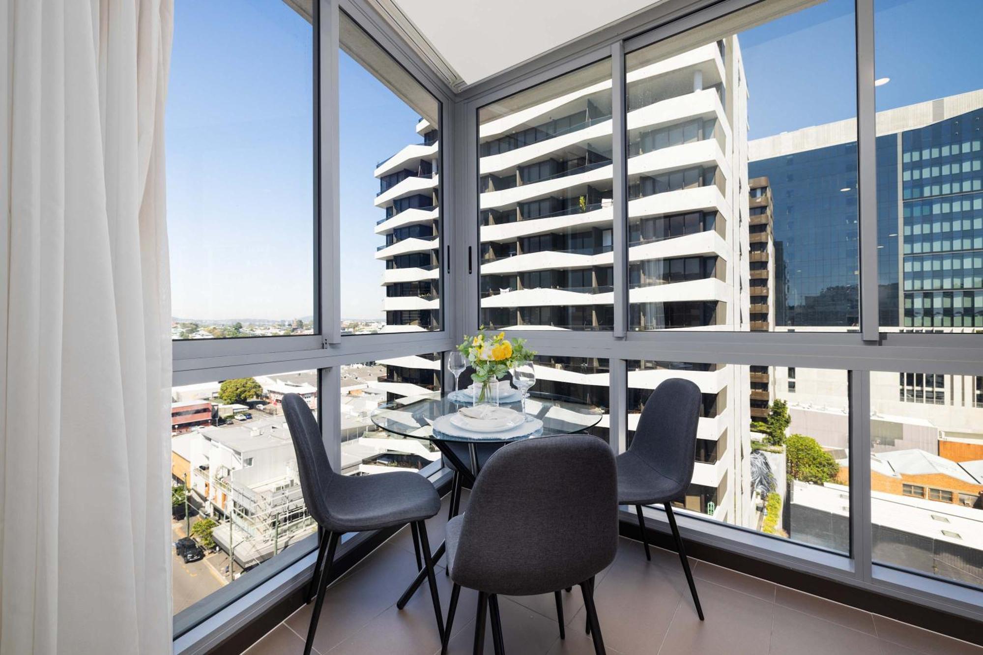 Elegant 2br Haven In The Trendy Fortitude Valley