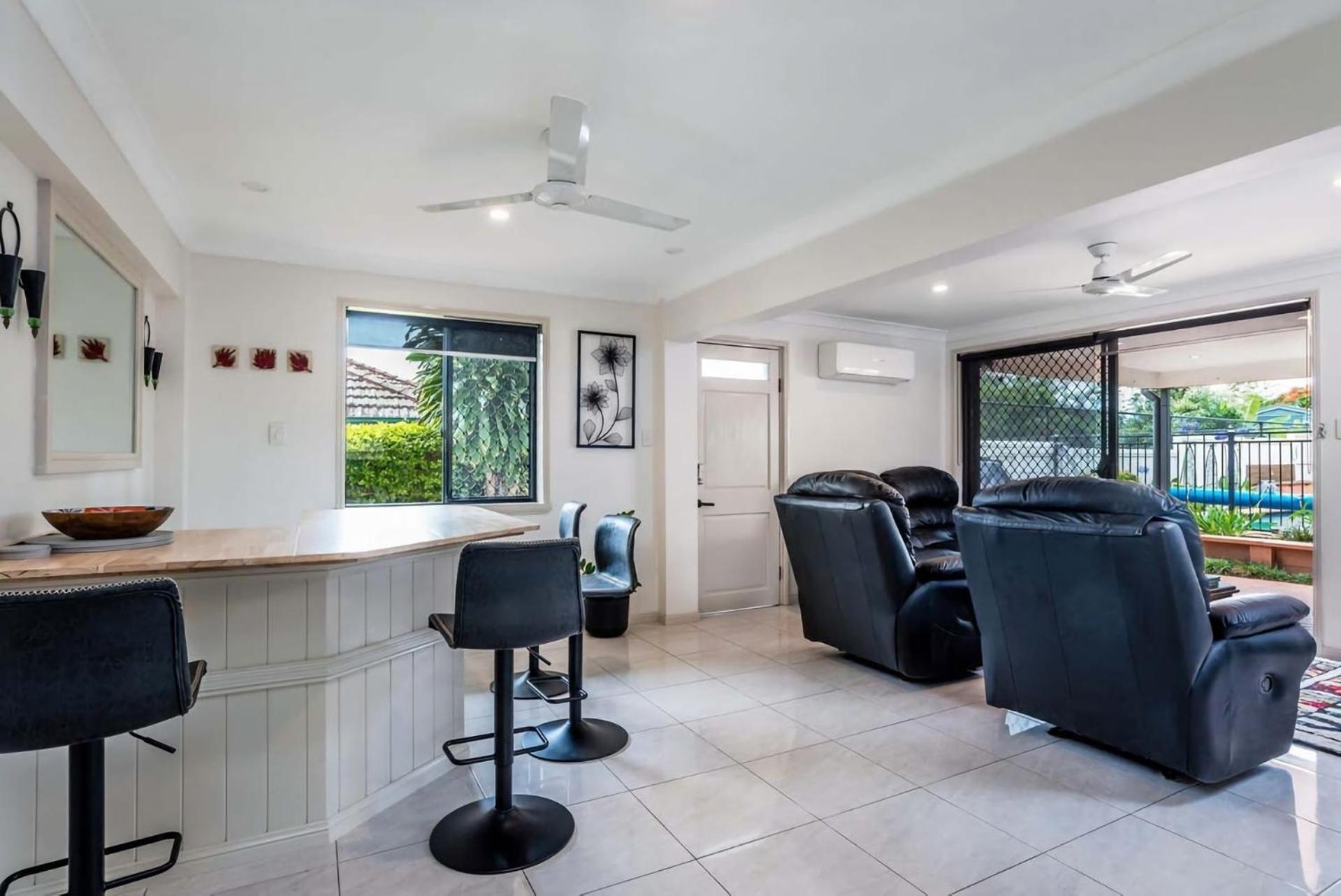 Coastal Calm At Plumeria Place