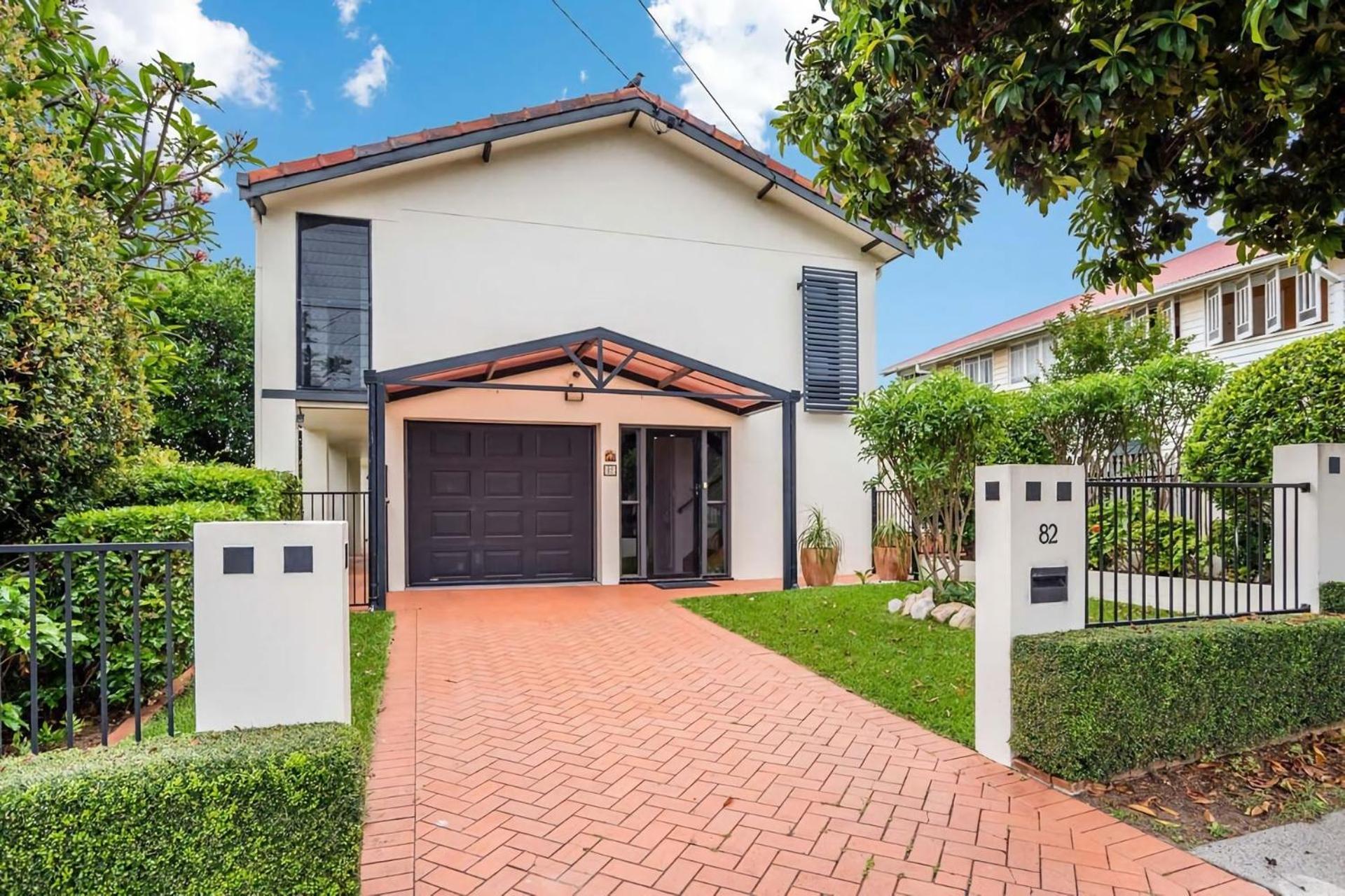 Guest house Coastal Calm At Plumeria Place