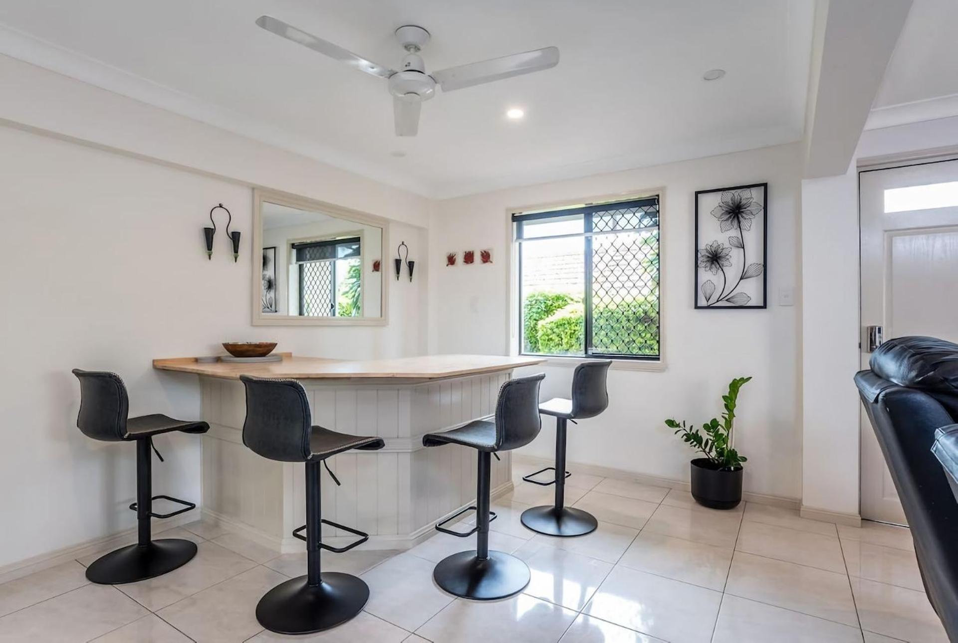 Coastal Calm At Plumeria Place Guest house