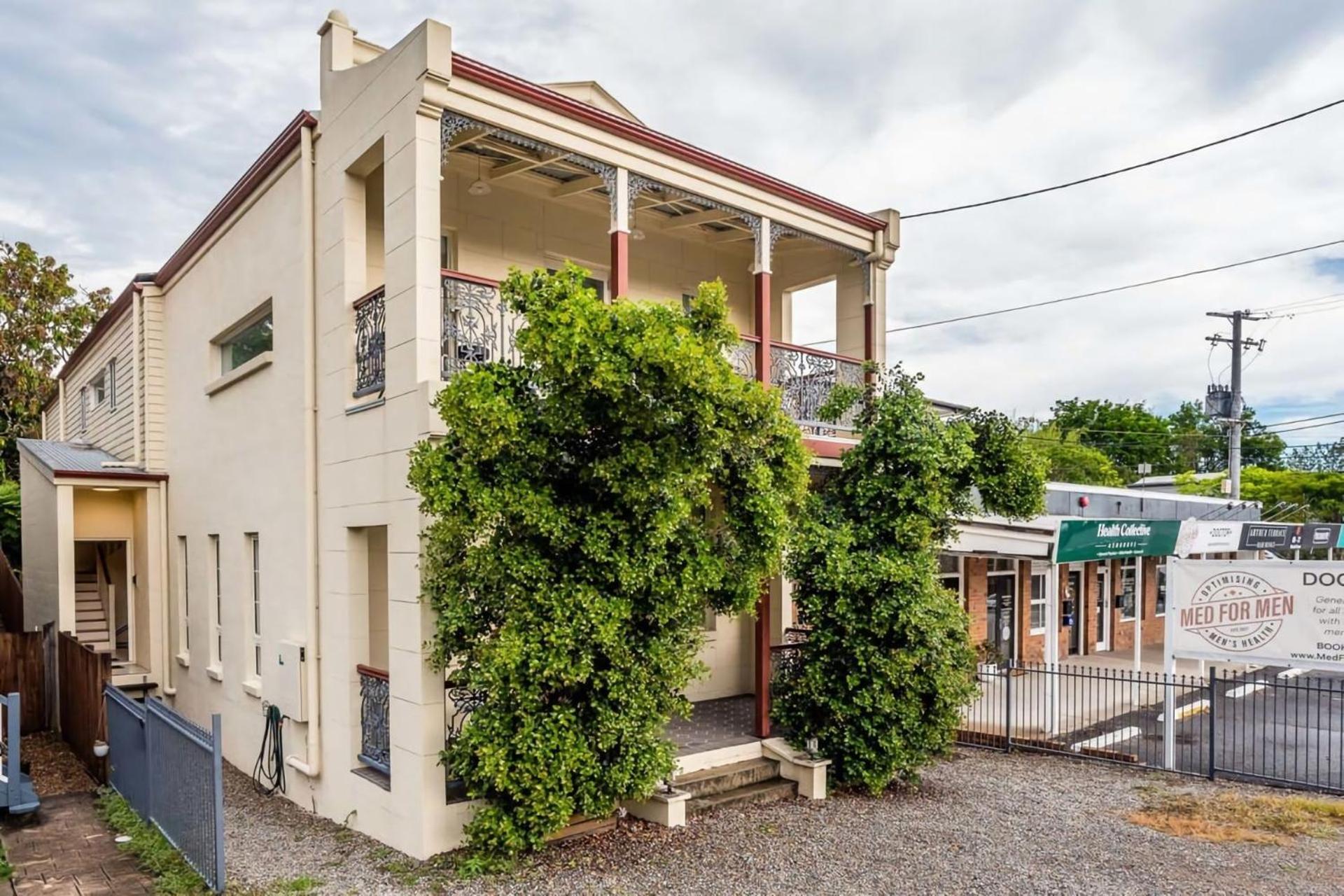 In Ashgrove W Bedroom Loft *