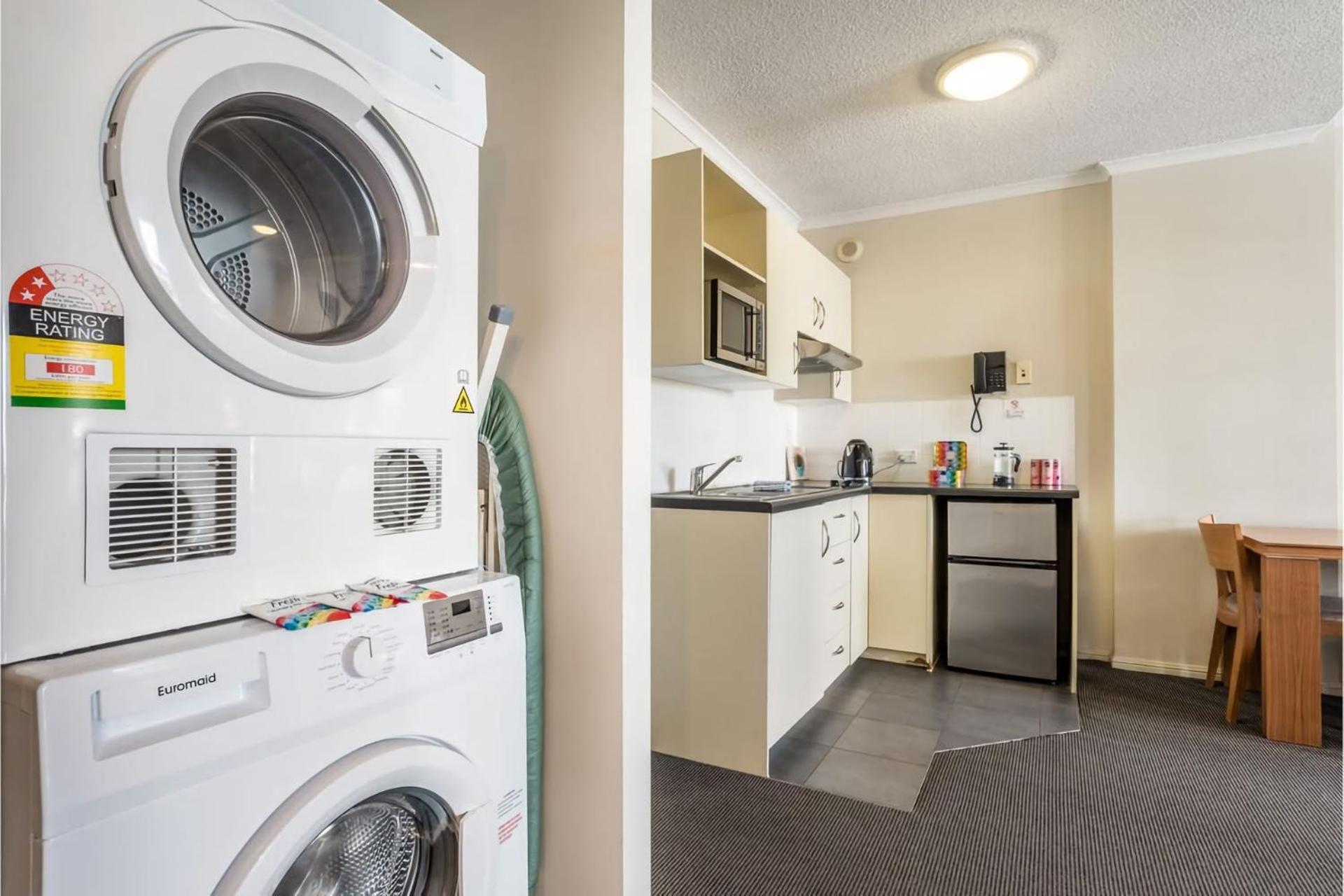 Chic Escape Fortitude Valley Rooftop Amenities *