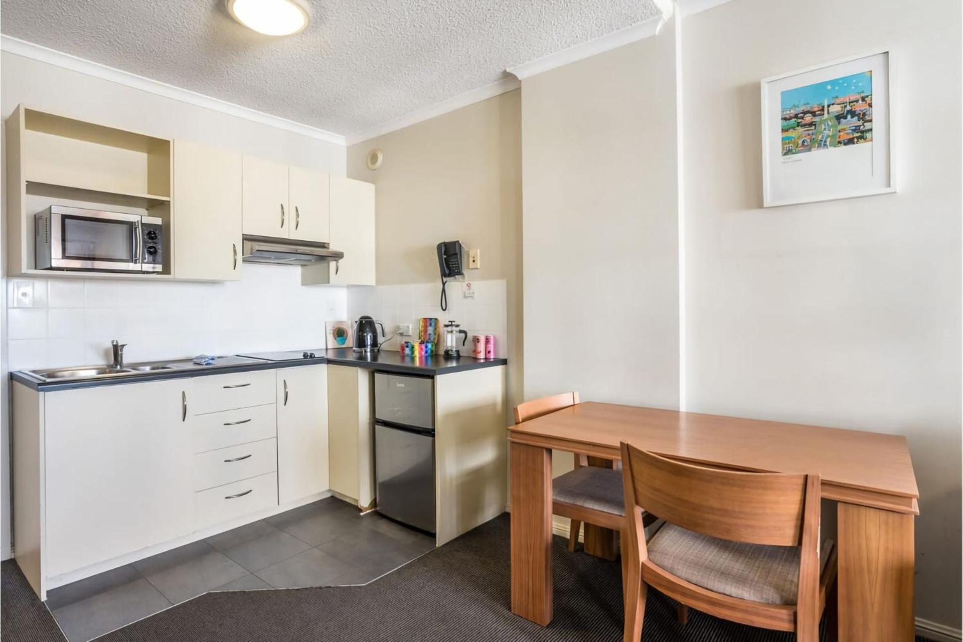 Apartment Chic Escape Fortitude Valley Rooftop Amenities Brisbane