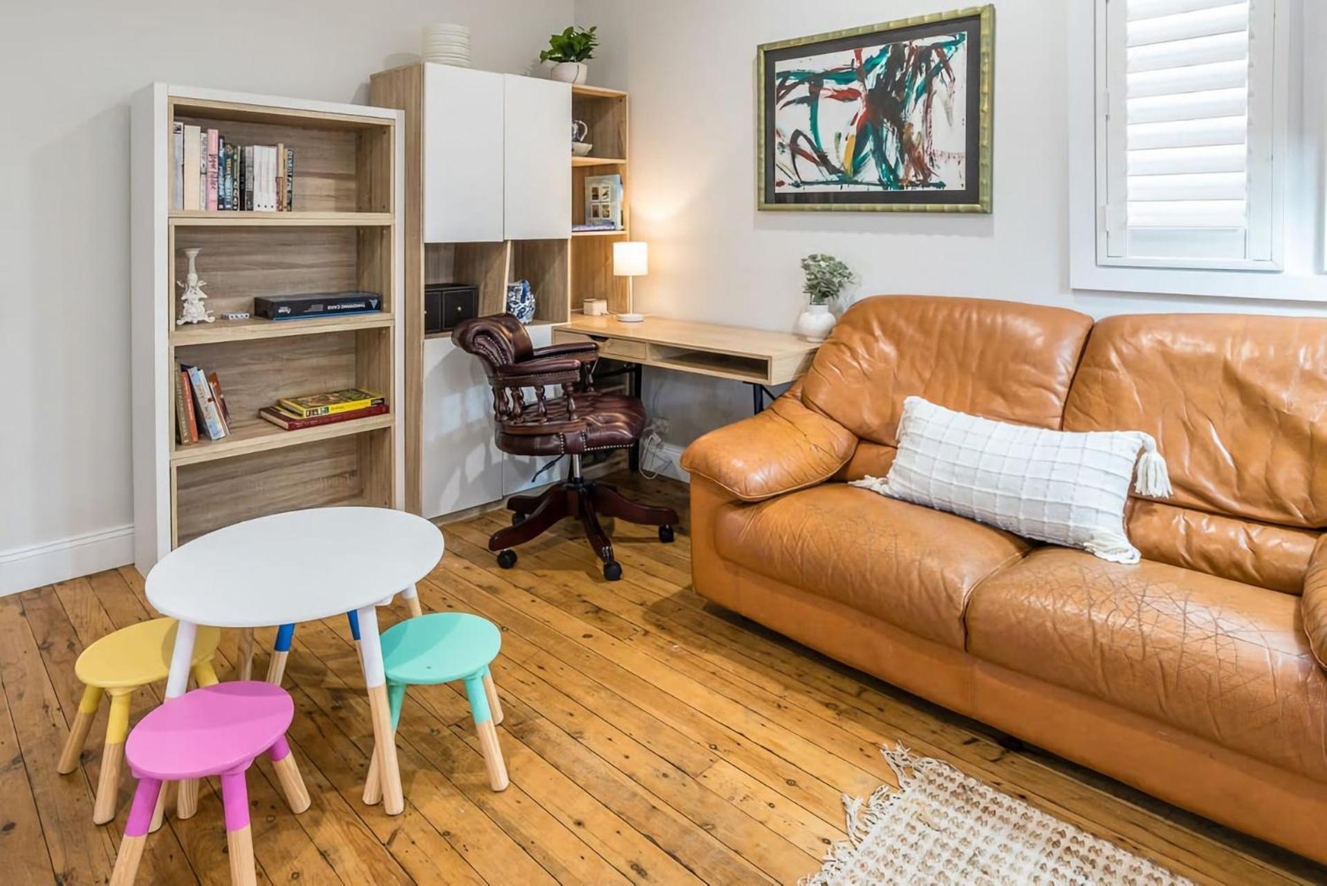 Charming 3br Queenslander With Backyard And Play Area * Brisbane