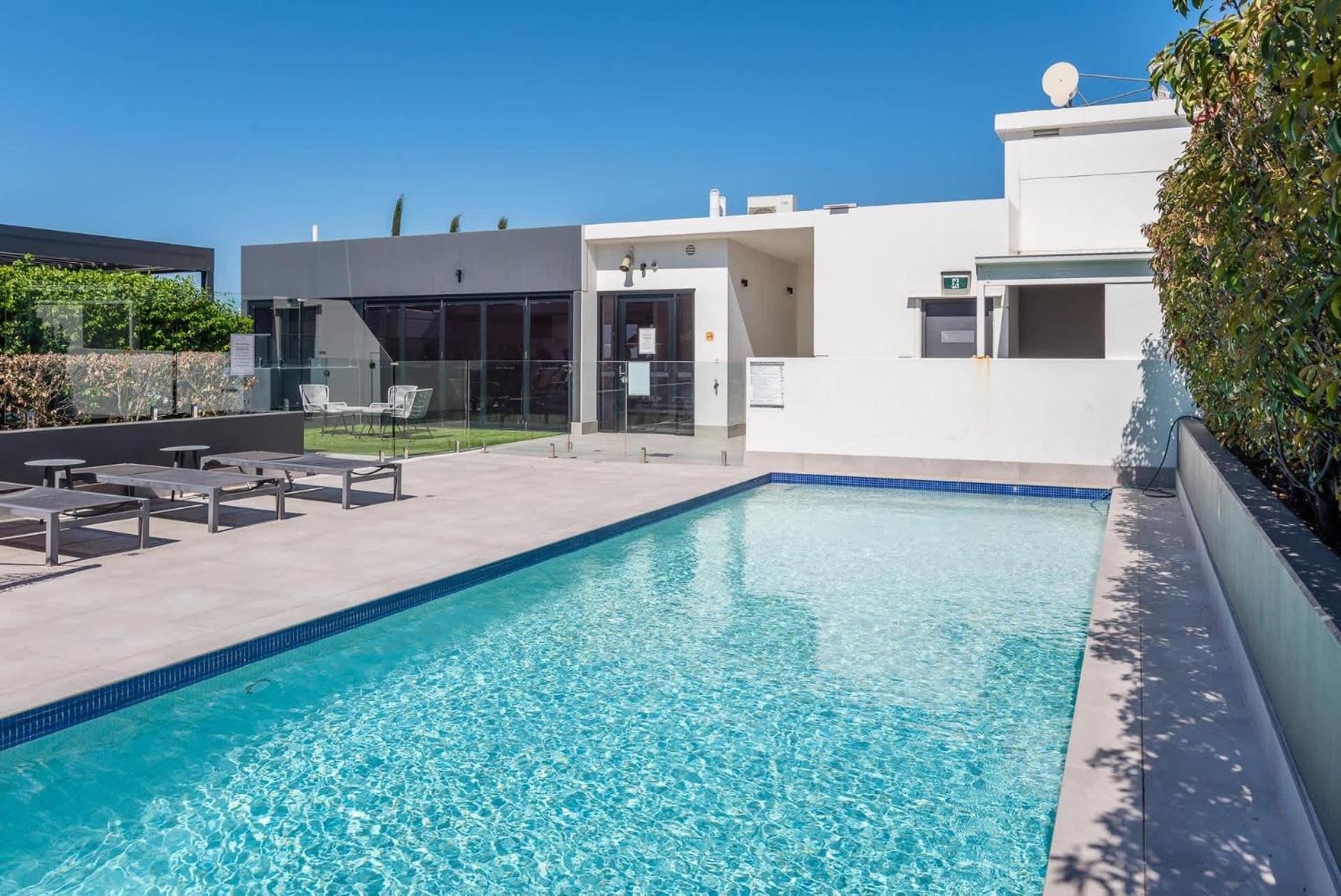 Apartment Stones Corner Vista *